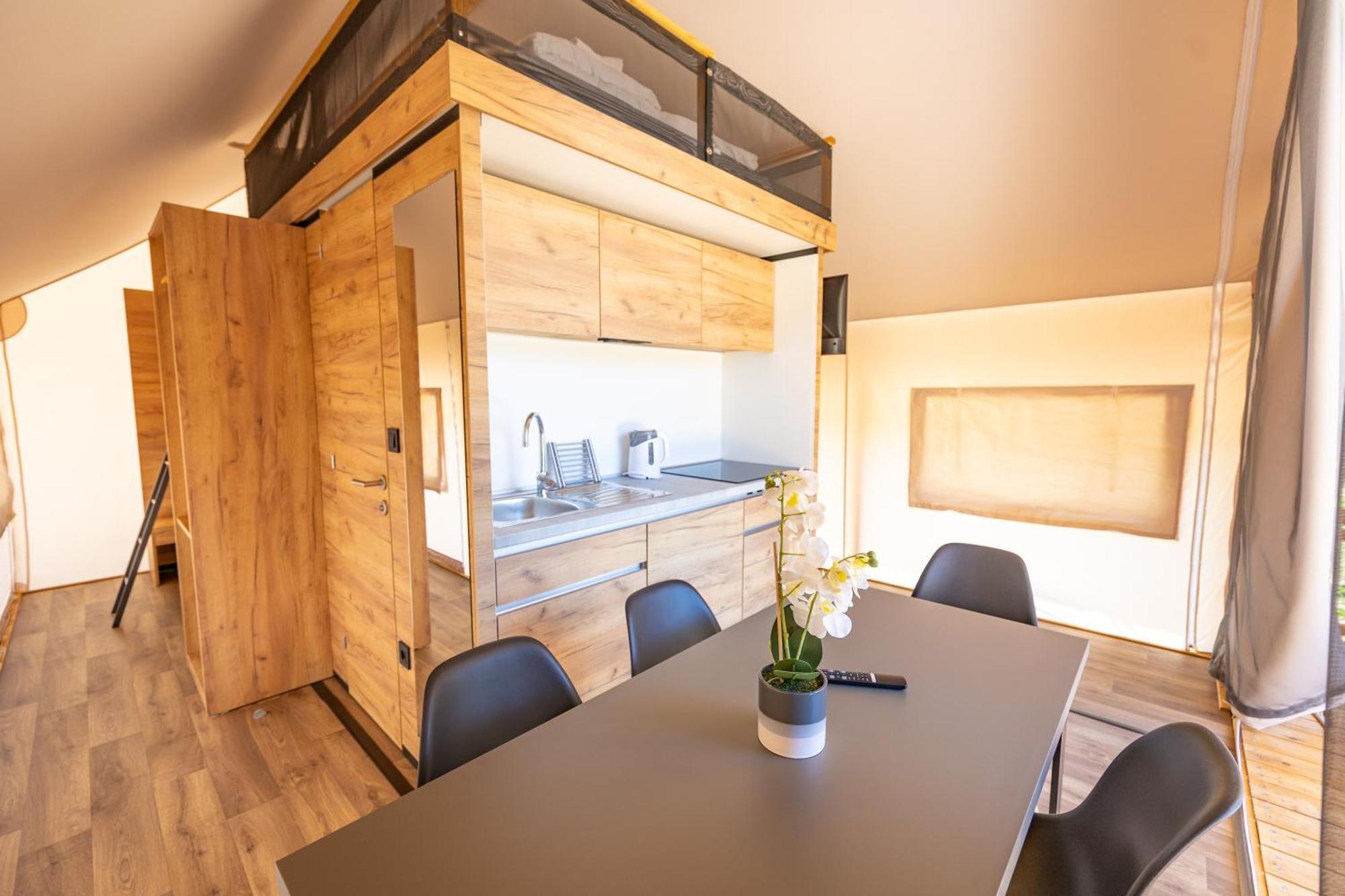 Camp Dole Zivogosce - Mobile Home And Glamping Tent 외부 사진